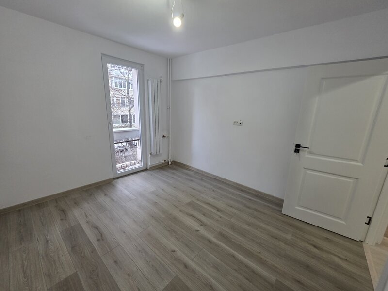 Titan, Aleea Barajul Cucuteni, apartament 3 camere