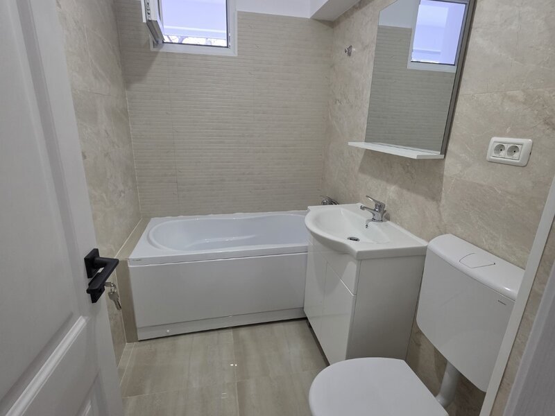 Titan, Aleea Barajul Cucuteni, apartament 3 camere
